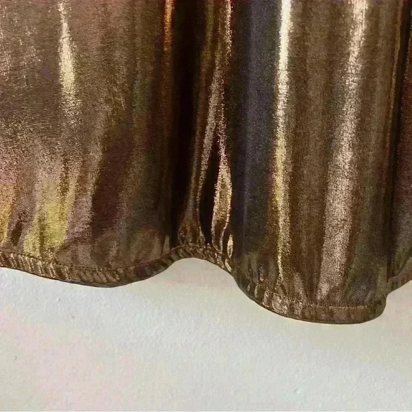 Torrid Sz 0 Large Brown Metallic Brown Stretch Short Sleeve Shirt - Picture 4 of 7